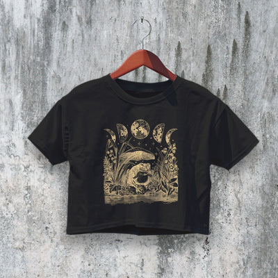 Frog Crop Top Y2K Crop Tee Cute Frog Lover Shirt Night Style Design